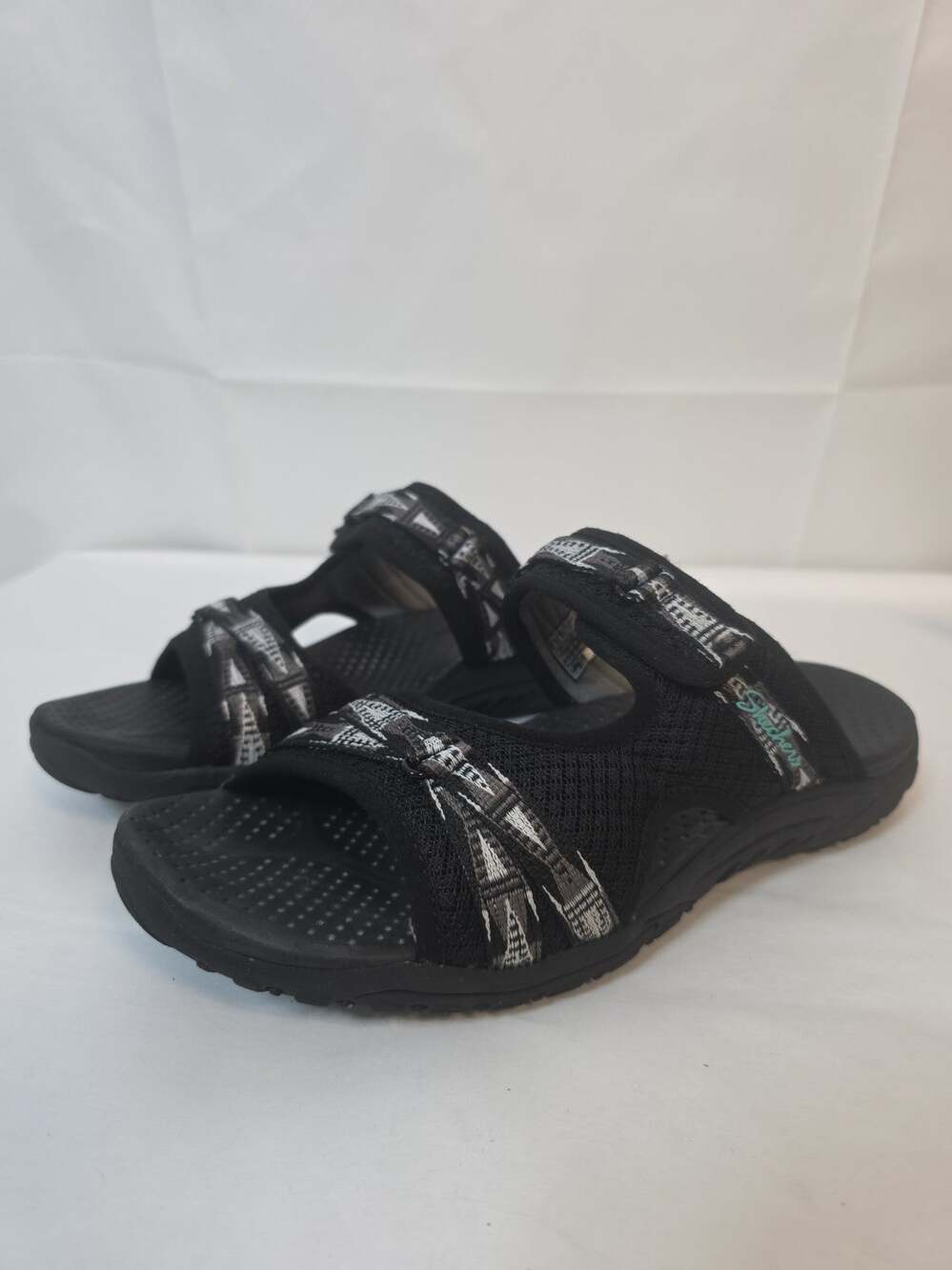 Skechers Womens SZ 9 Black White Reggae Full Slide Sandal Adjustable